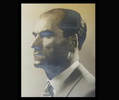 Fotografia di tre quarti di Mario di Maio atta ad accertare l’entità della mutilazione all'orecchio.